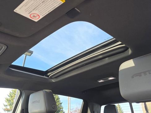 Used 2022 GMC Sierra 2500 AT4 w/ AT4 Premium Plus Package image 57