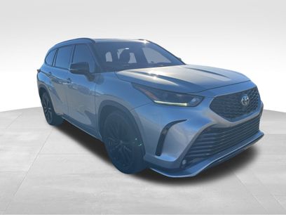 Used 2023 Toyota Highlander XSE