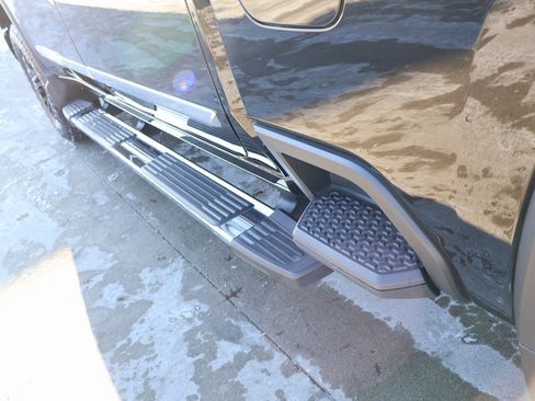 Certified 2025 Chevrolet Silverado 2500 High Country w/ High Country Premium Package image 10