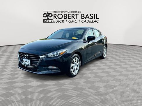 Used 2017 MAZDA MAZDA3 Sport FWD image 4