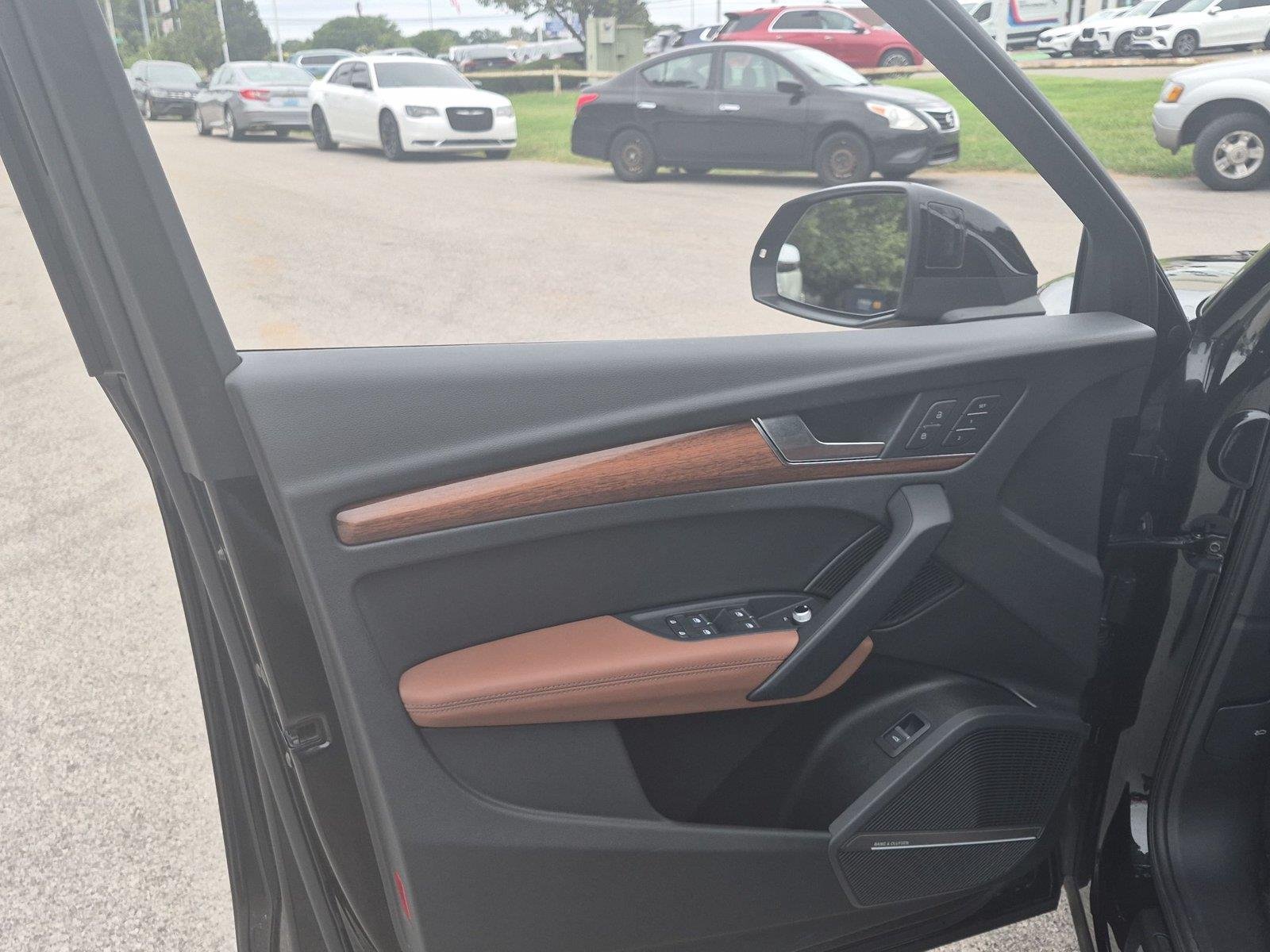 Used 2022 Audi Q5 2.0T Premium Plus AWD/4WD image 14