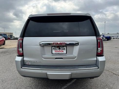 Used 2017 GMC Yukon XL Denali w/ Open Road Package RWD image 8