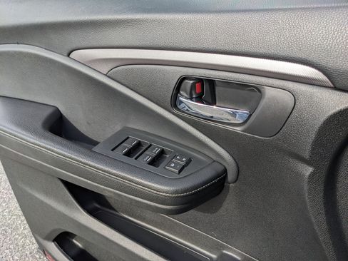 Used 2021 Honda Ridgeline Sport image 21