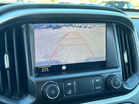 Used 2021 Chevrolet Colorado ZR2 w/ ZR2 Midnight Special Edition image 14