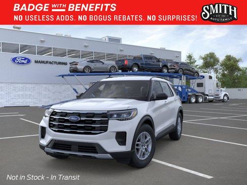 New 2026 Ford Explorer Active RWD image 3