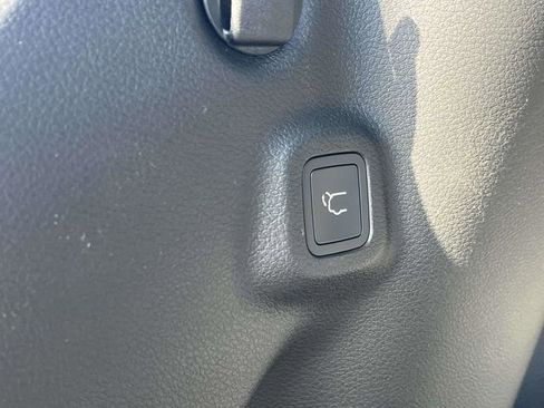 New 2026 Jeep Compass Latitude image 19