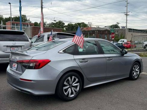 Used 2022 Honda Civic LX image 3