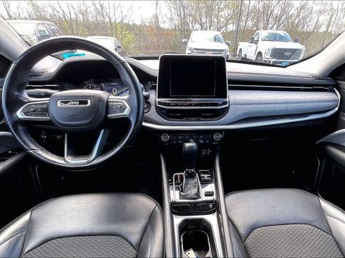 Used 2022 Jeep Compass Latitude w/ Convenience Group AWD/4WD image 20