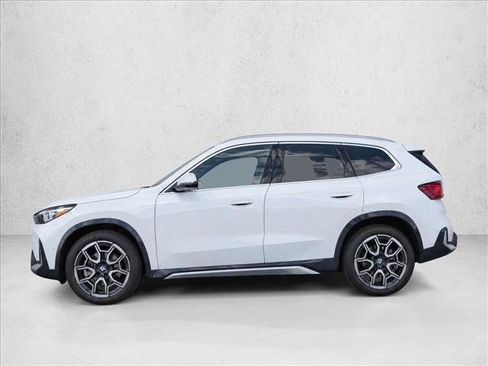 Used 2025 BMW X1 xDrive28i w/ Technology Package AWD/4WD image 4