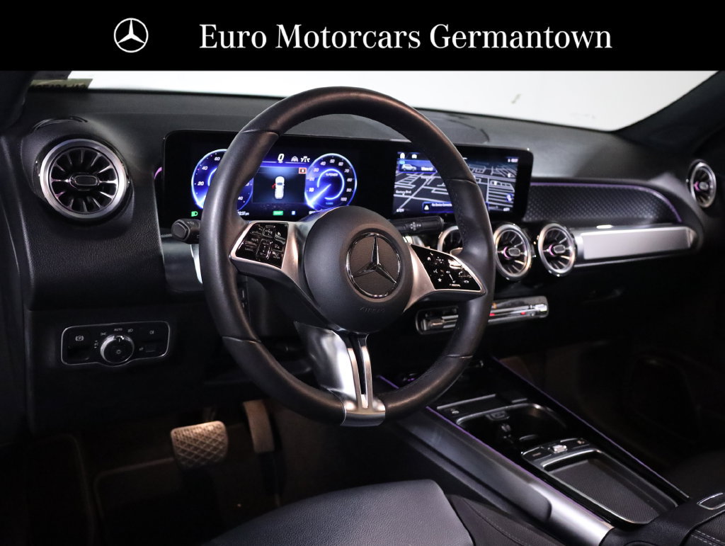 Used 2024 Mercedes-Benz EQB 300 4MATIC image 21