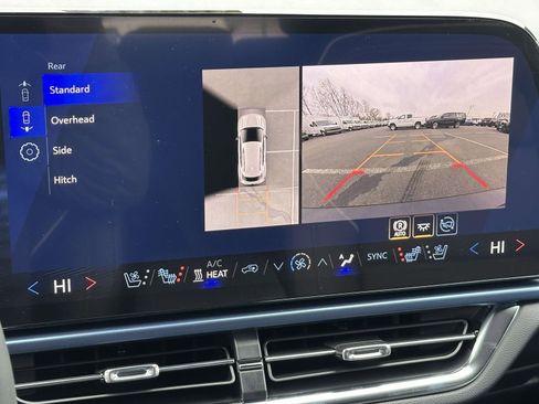 New 2026 Chevrolet Equinox EV LT image 11