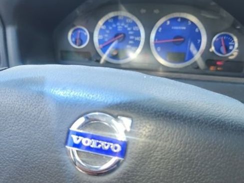 Used 2005 Volvo S60 R AWD/4WD image 17