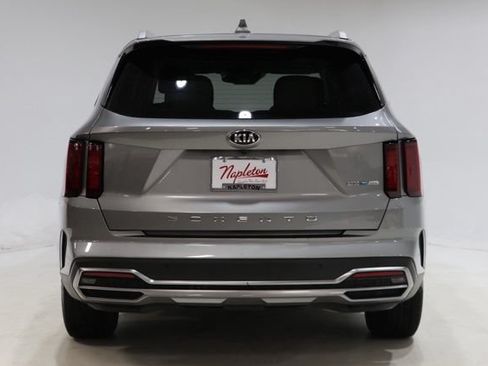 Used 2021 Kia Sorento EX FWD image 7