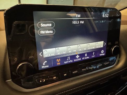 Used 2023 Nissan Rogue SL w/ SL Premium Package AWD/4WD image 13