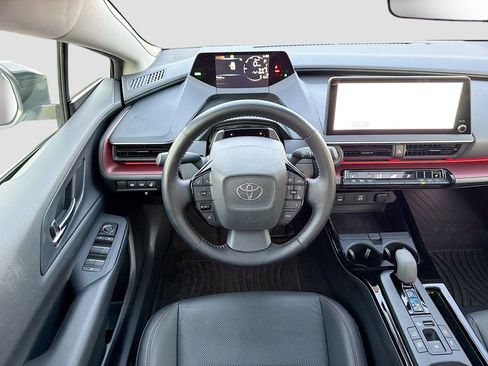 Used 2024 Toyota Prius Prime FWD image 21