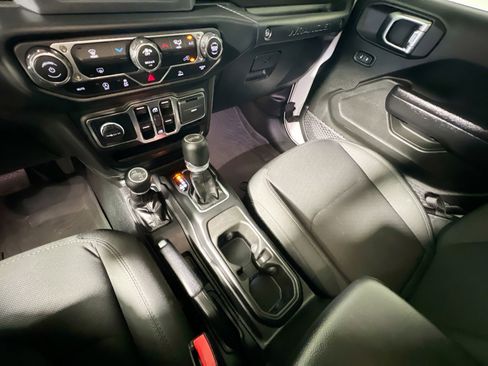 Used 2023 Jeep Wrangler Sport S image 26