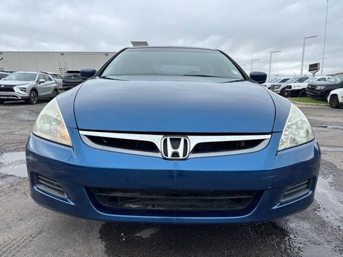Used 2006 Honda Accord EX image 2