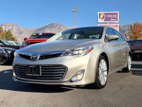 Used 2014 Toyota Avalon Limited image 91