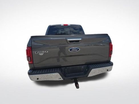 Used 2015 Ford F150 Lariat w/ Equipment Group 502A Luxury AWD/4WD image 4