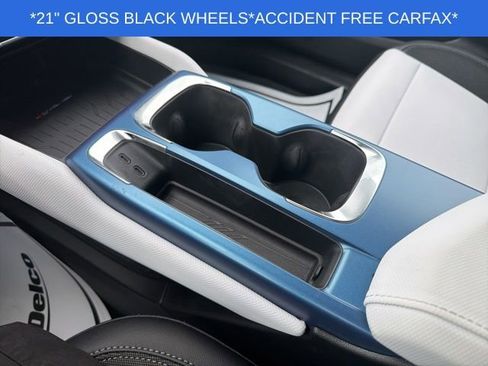 Used 2026 Chevrolet Equinox EV LT w/ LPO, Blackout Package image 26