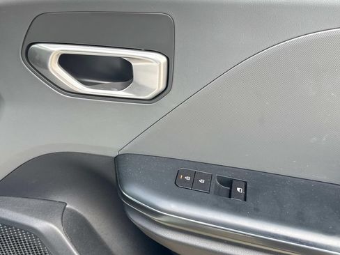 Used 2025 Kia K4 FWD image 21