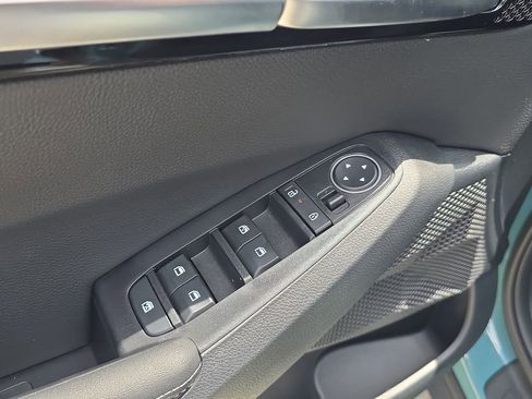 New 2026 Kia Seltos EX FWD image 19