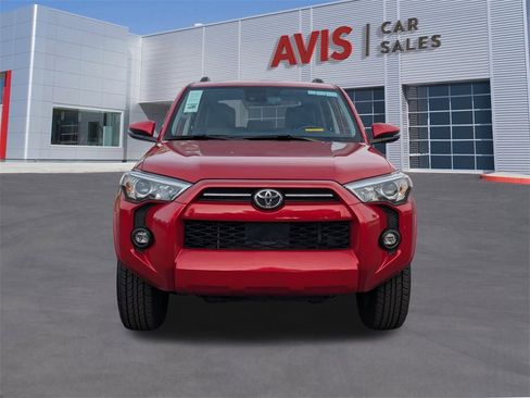 Used 2024 Toyota 4Runner SR5 Premium image 2