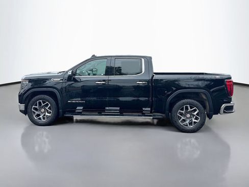 Used 2023 GMC Sierra 1500 SLT AWD/4WD image 4