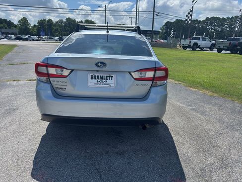 Used 2022 Subaru Impreza 2.0i image 3