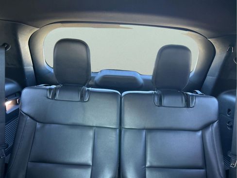 Used 2020 Ford Explorer XLT w/ Equipment Group 202A image 30