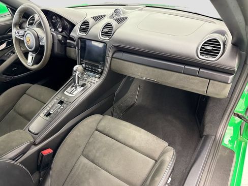 Certified 2022 Porsche 718 Boxster Spyder RWD image 18