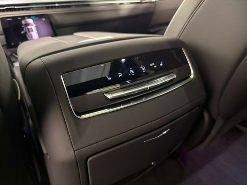 Used 2026 Cadillac Escalade Sport w/ Touring Package AWD/4WD image 36