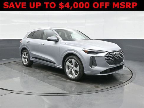 New 2025 Audi Q5 Prestige image 1