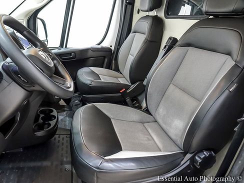 Used 2023 RAM ProMaster 2500 FWD image 7