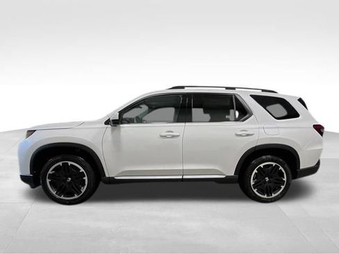 New 2026 Honda Pilot Touring image 2