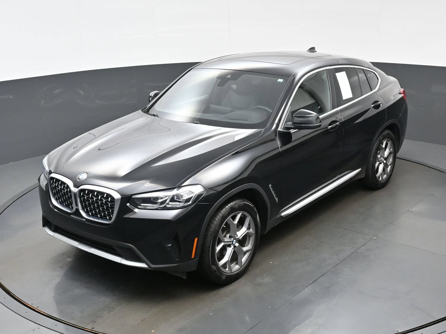 Used 2025 BMW X4 xDrive30i AWD/4WD image 35