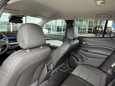 New 2025 Chevrolet Trax LT w/ Driver Confidence Package image 20