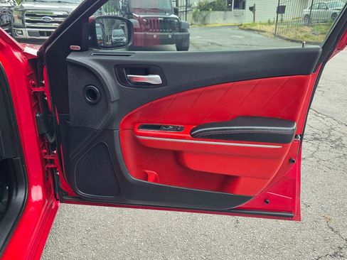 Used 2016 Dodge Charger R/T w/ Plus Group RWD image 29