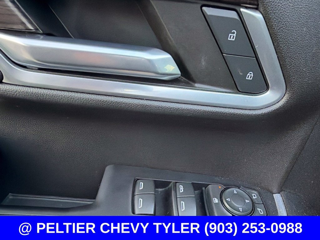 Used 2023 Chevrolet Silverado 1500 RST AWD/4WD image 14