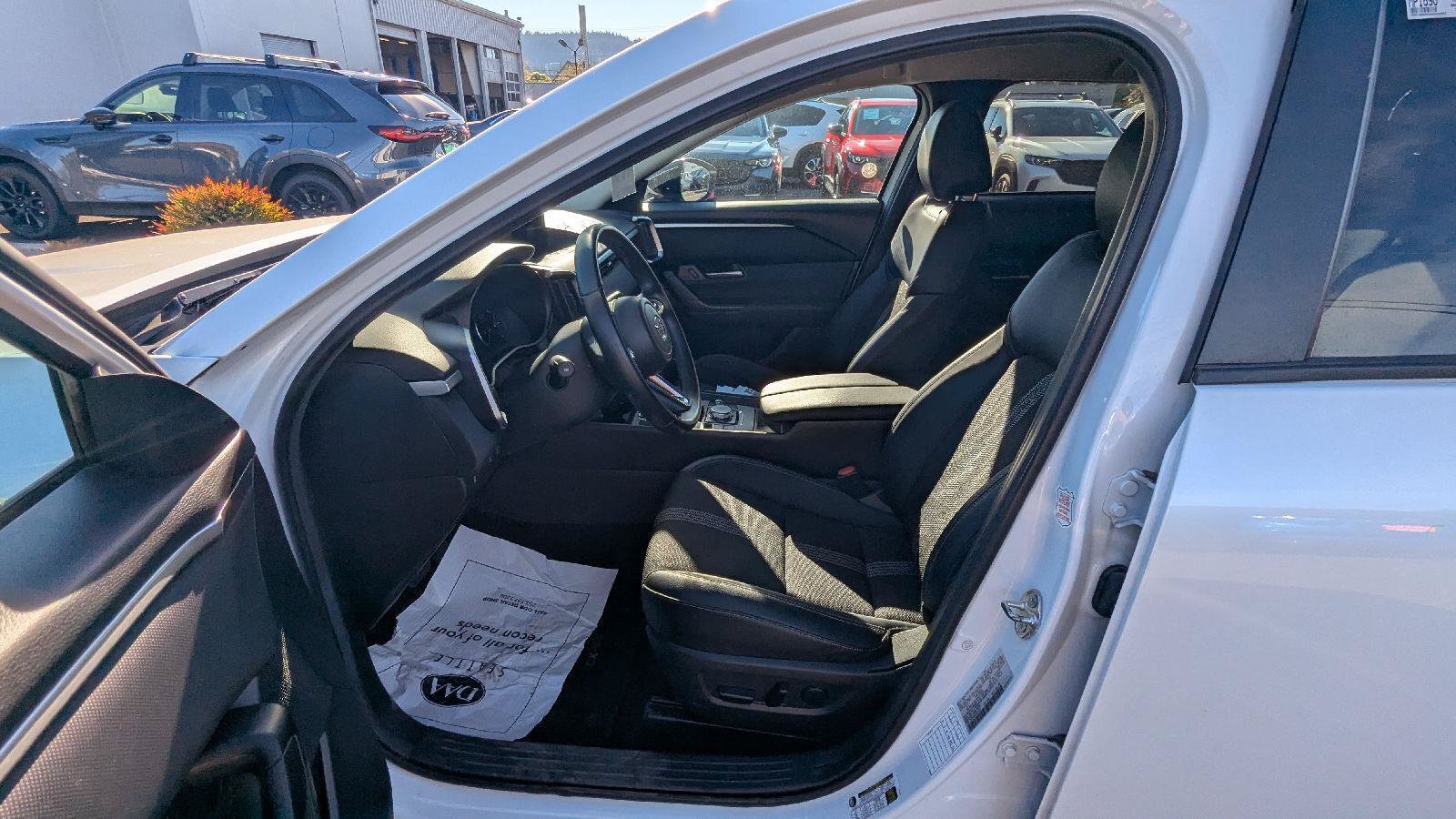 Used 2025 MAZDA CX-50 AWD 2.5 S w/ Preferred Package image 10