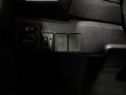 Used 2015 Toyota Corolla S image 17