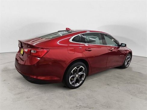 Used 2024 Chevrolet Malibu LT image 5