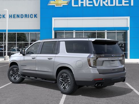New 2026 Chevrolet Suburban Z71 w/ Comfort Package AWD/4WD image 5