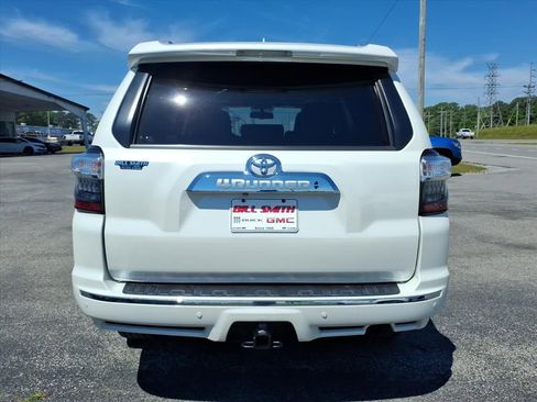 Used 2017 Toyota 4Runner Limited AWD/4WD image 6