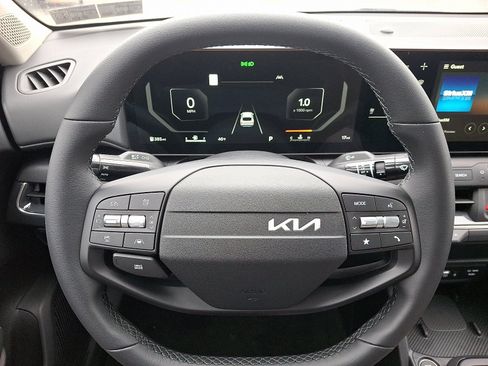 New 2025 Kia K4 EX FWD image 13