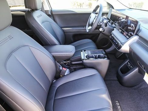 New 2026 Hyundai Ioniq 5 SEL RWD image 18