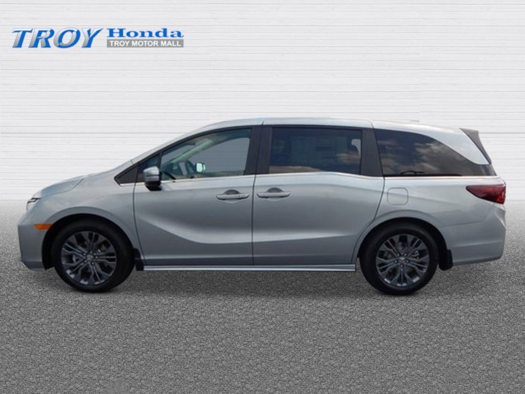 New 2027 Honda Odyssey Touring image 2