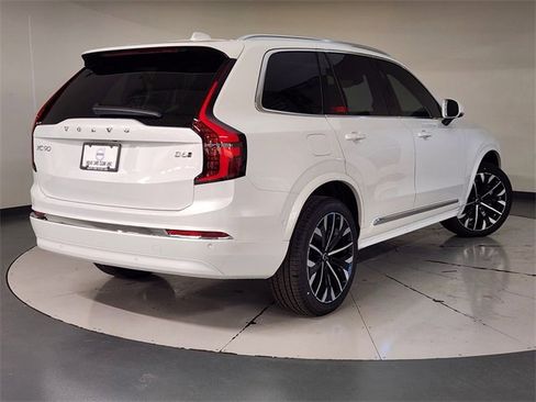 New 2026 Volvo XC90 B6 Ultra w/ Protection Package image 2