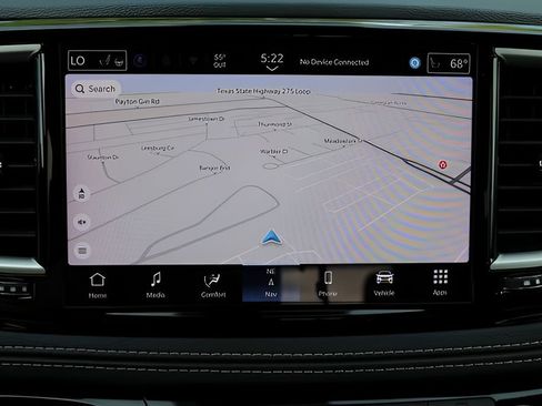 Used 2024 Chrysler Pacifica Limited FWD image 24