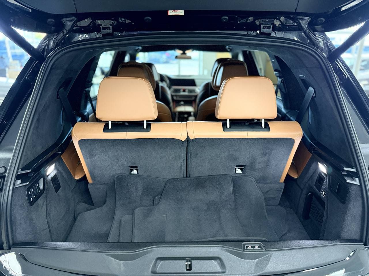 Used 2019 BMW X7 xDrive40i w/ Premium Package AWD/4WD image 36